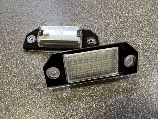 Фонари подсветки номера Форд Фокус-2 светодиодные комплект 2 шт