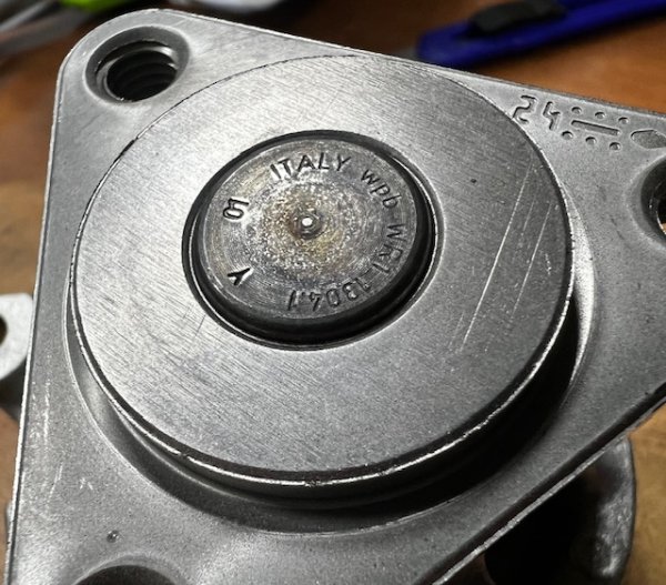 Насос водяной (помпа) Форд Фокус-2,3 1.8-2.0 Pierburg