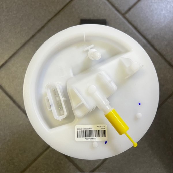 Насос топливный (бензонасос) Форд Фокус-3 1.6 л в сборе Bosch